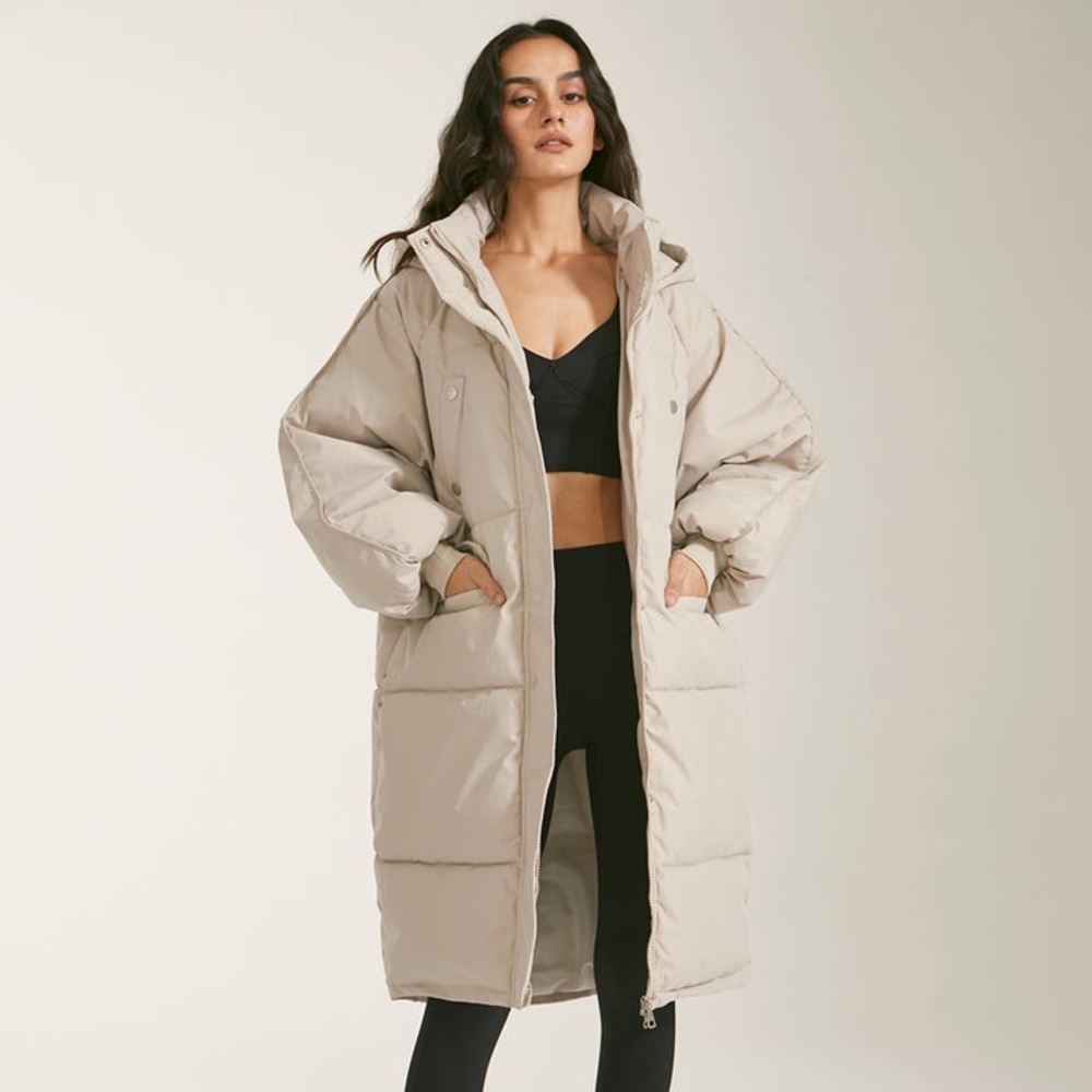 NWT Long Hooded Puffer Parka xs Commense